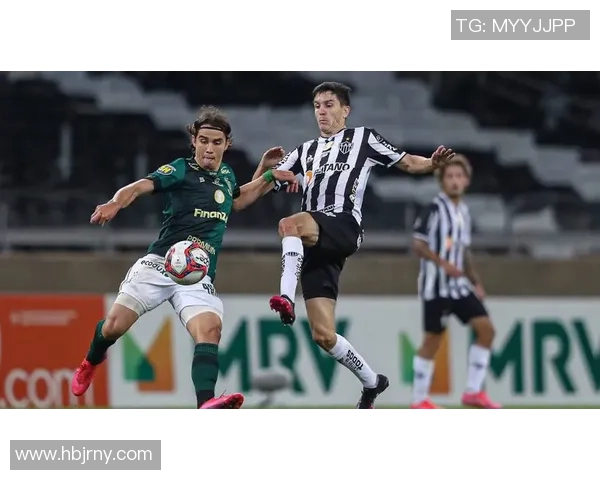 巴甲022精彩对决弗鲁米迎战克鲁塞争夺胜利荣耀