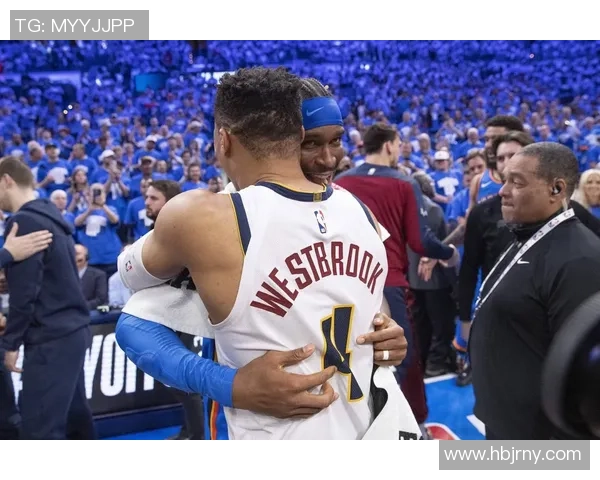 一度落后25分!37岁威少19+8拼尽全力 无保证底薪成最吸睛球星 一度落后25分!37岁威少19+8拼尽全力 无保证底薪成最吸睛球星